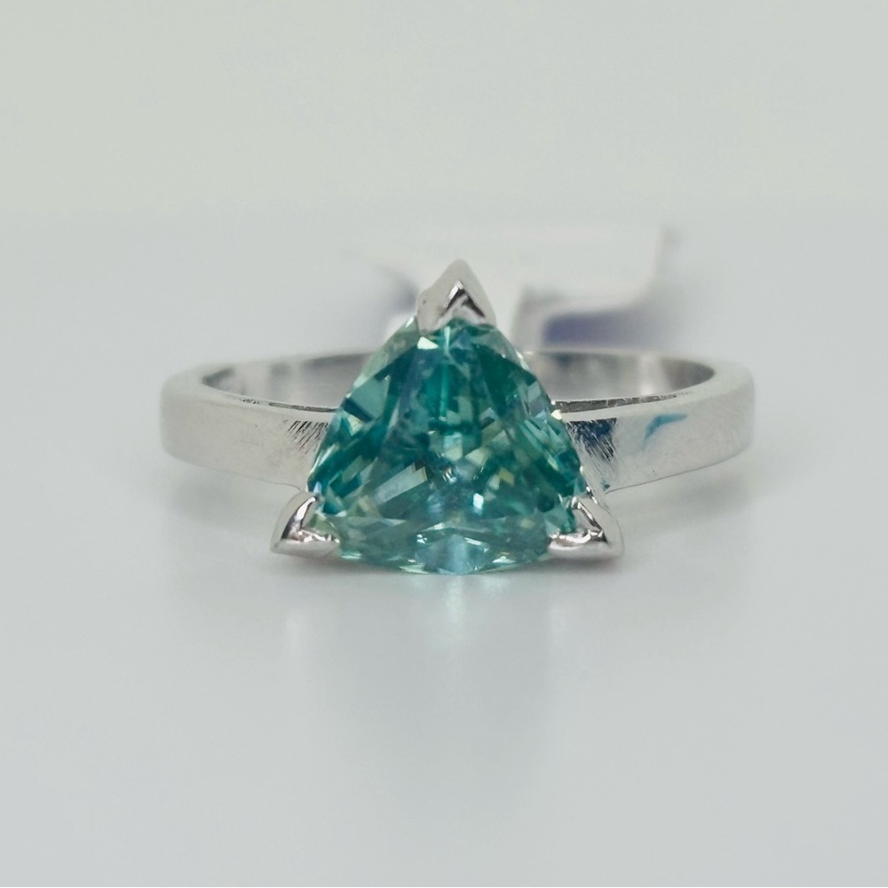 2.58ct MOISSANITE ring size 7